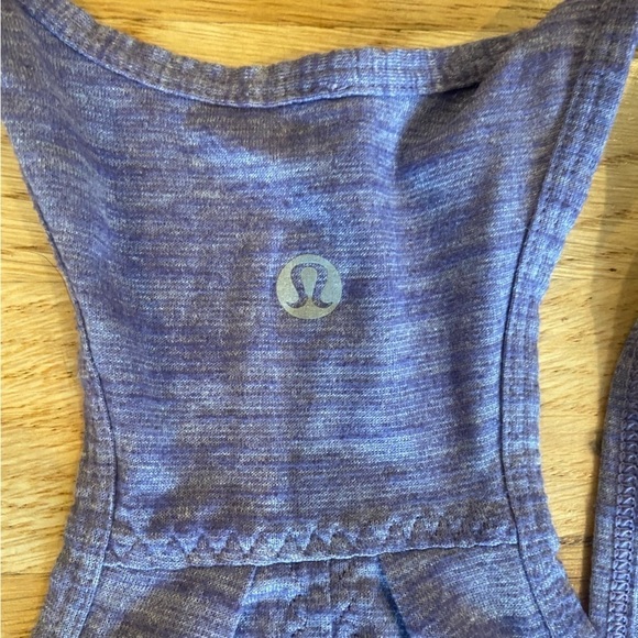 Lululemon womens tank top size 4 - Picture 5 of 5